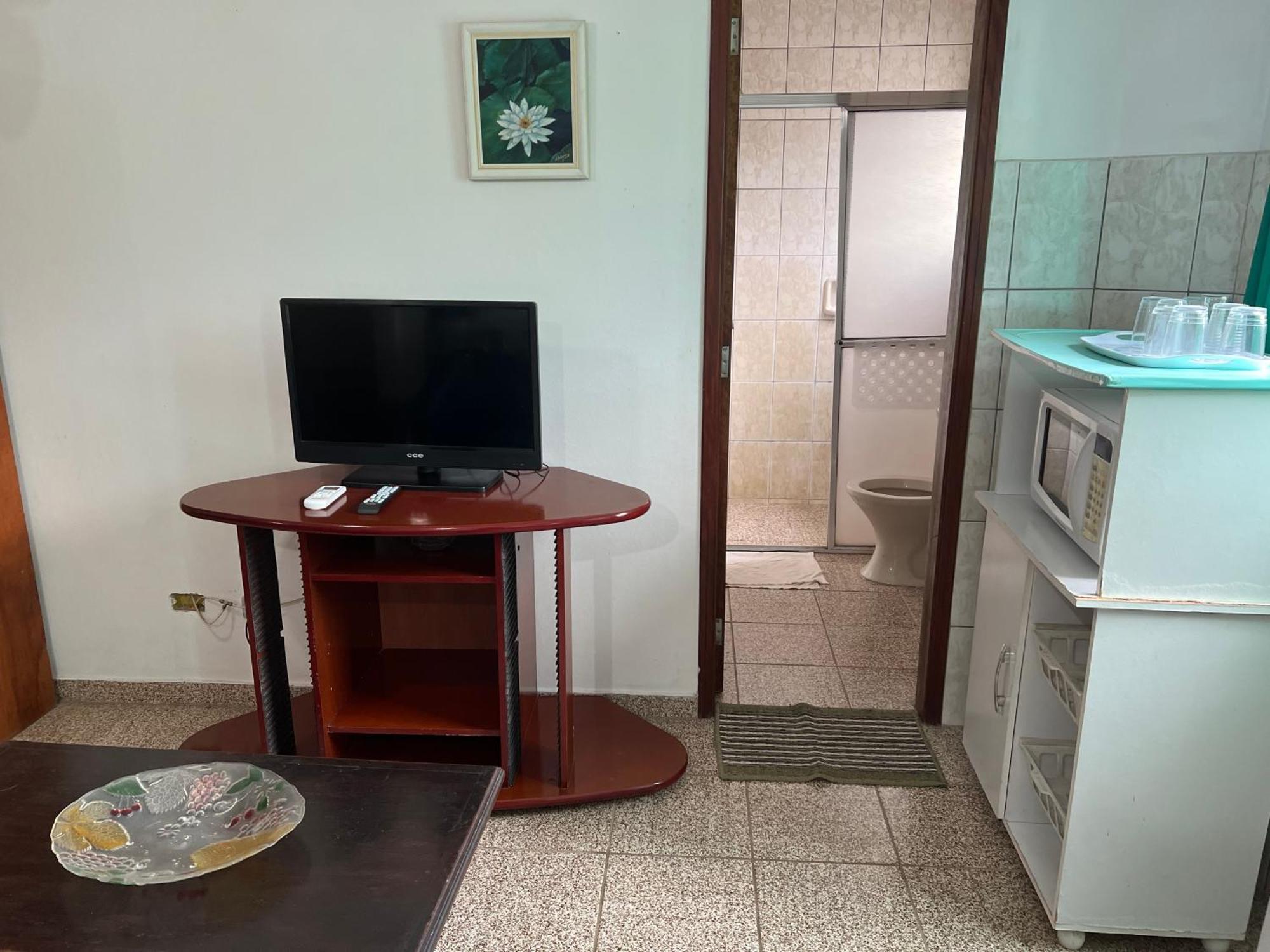 Aptos Familia Com Ar Condicionado Ubatuba Praia Pereque Acu Buitenkant foto