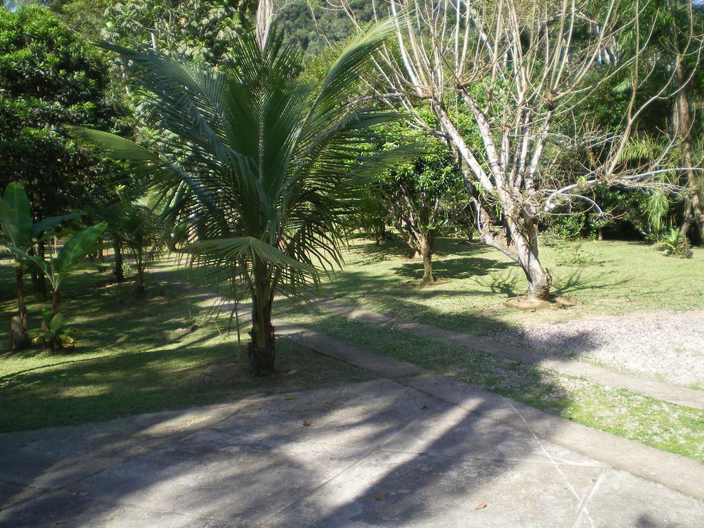 Aptos Familia Com Ar Condicionado Ubatuba Praia Pereque Acu Buitenkant foto