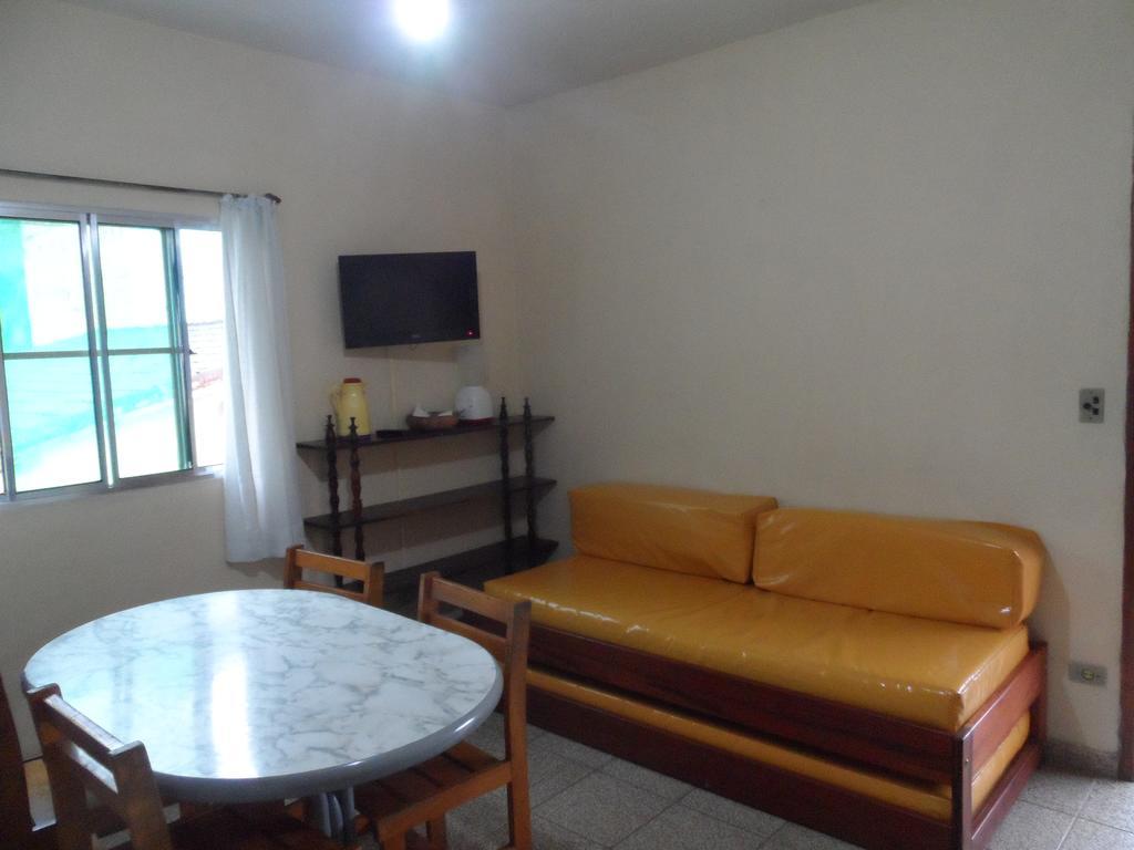 Aptos Familia Com Ar Condicionado Ubatuba Praia Pereque Acu Buitenkant foto